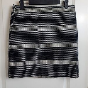 LOFT Black and White Patterned Pencil Skirt